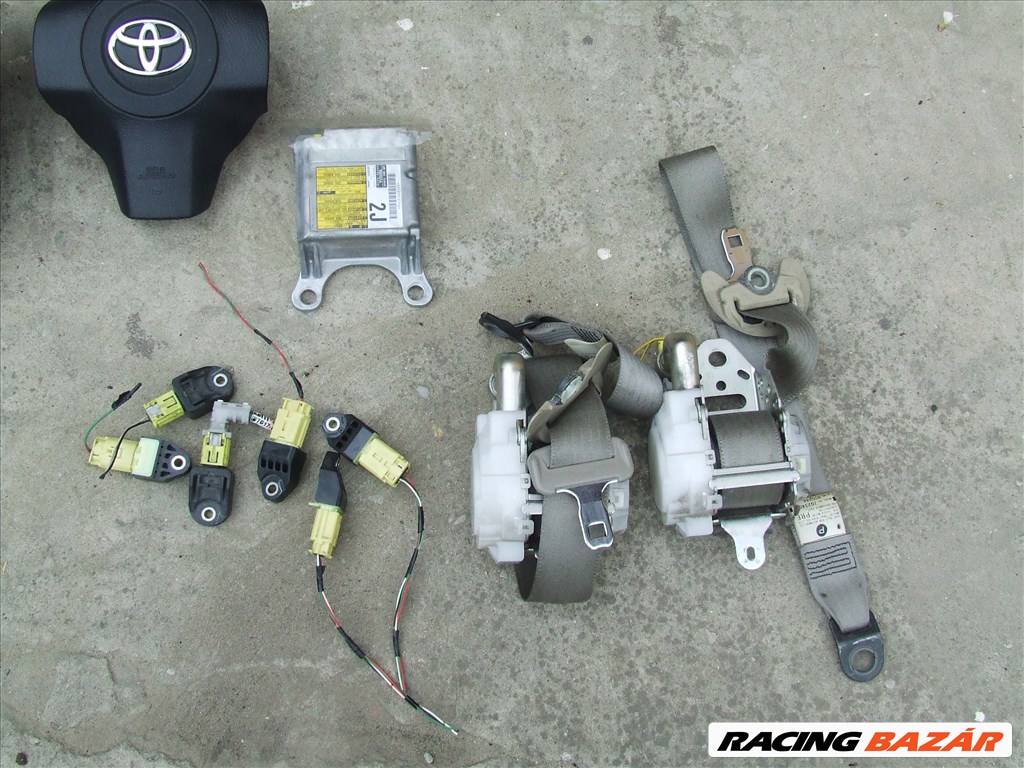Toyota RAV4 (XA30) műszerfal biztonsági öv légzsák airbag szett  3. kép