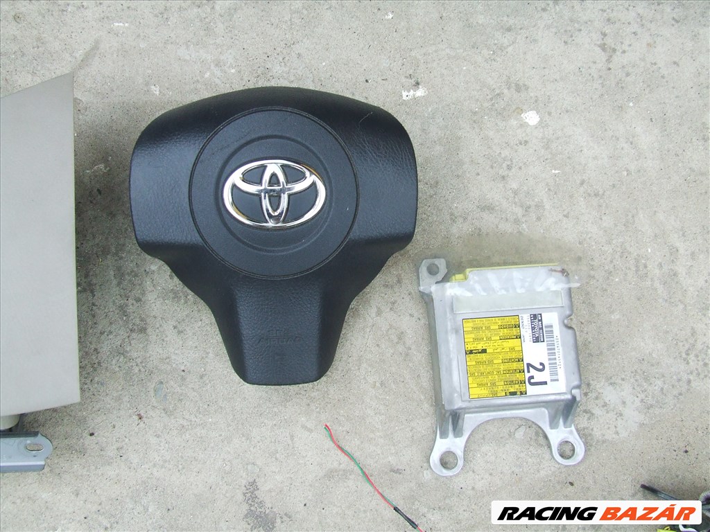 Toyota RAV4 (XA30) műszerfal biztonsági öv légzsák airbag szett  4. kép