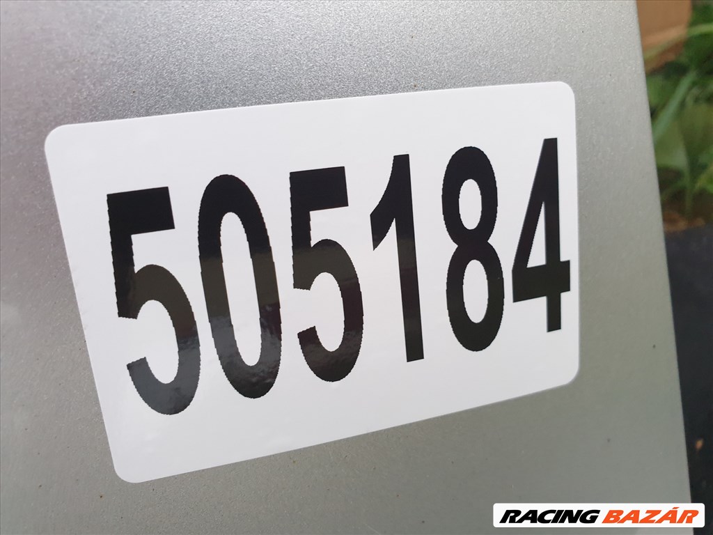 505184 Toyota Rav 4, 2003, Motorháztető 12. kép