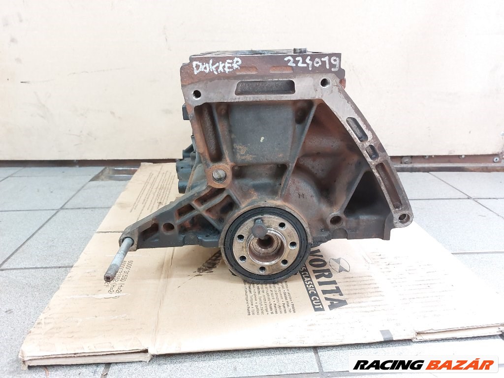 Dacia Dokker  motorblokk fûzött hengerfej nélkül 4. kép