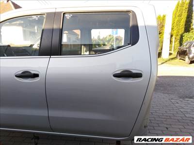 Nissan Navara (D23) bal hátsó ajtó