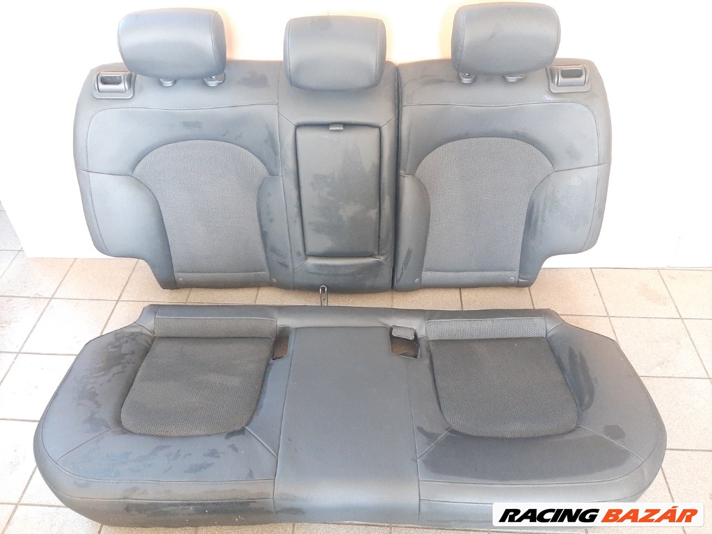 Hyundai IX35 (ELH) hátsó ülés 1. kép