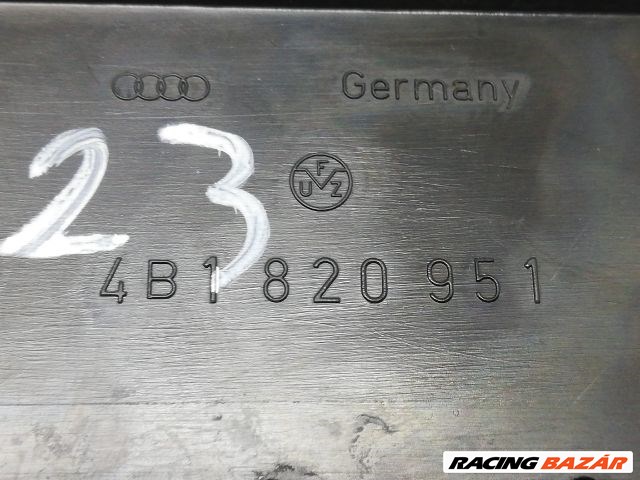 Audi A6 (C5 - 4B) Középső Szellőző #9167 4b1820951 5. kép