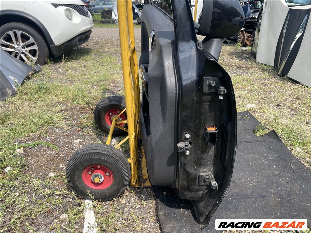 Opel Corsa D bal első ajtó  3. kép