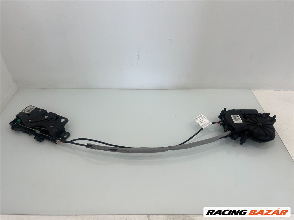 BMW G01 G02 G30 G38  X3 X4  Csomagtérajtó Zárszerkezet 1. kép