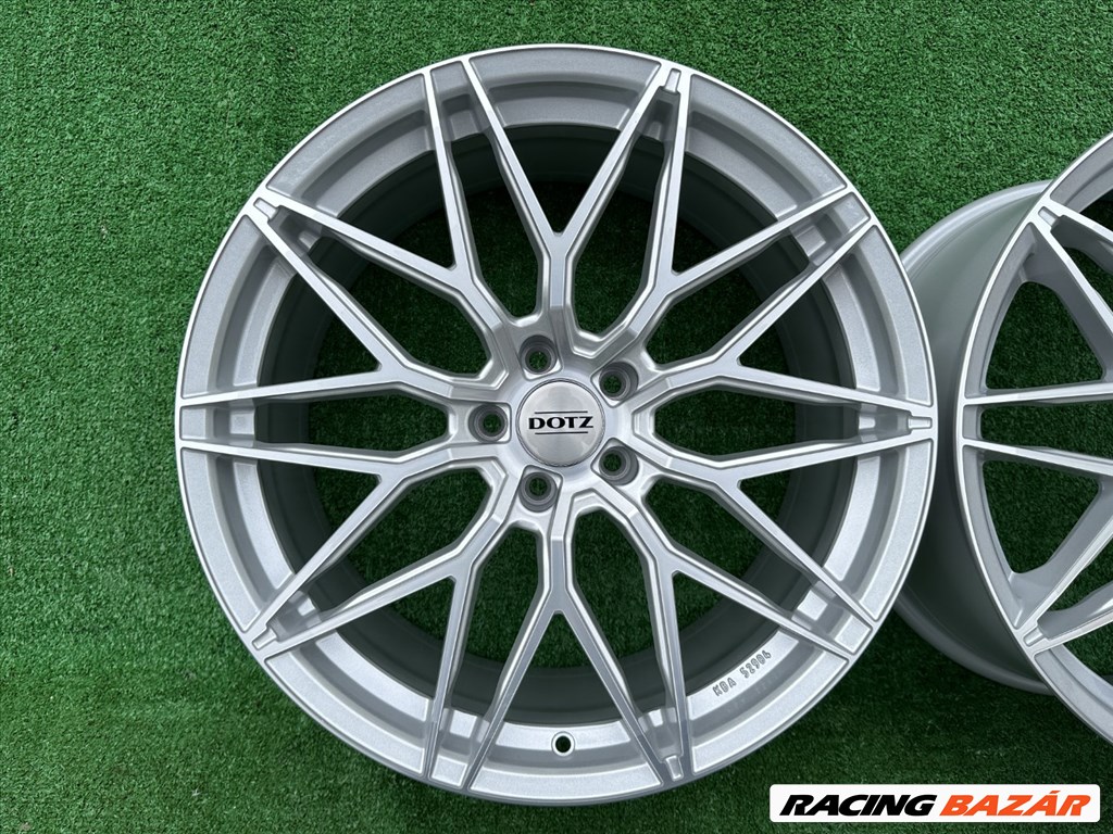 R20 5x112 (70,1) DOTZ Suzuka Blaze - Silver Polished 9J ET28 NEW - 799 EUR / set  3. kép