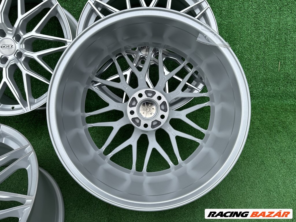 R20 5x112 (70,1) DOTZ Suzuka Blaze - Silver Polished 9J ET28 NEW - 799 EUR / set  4. kép