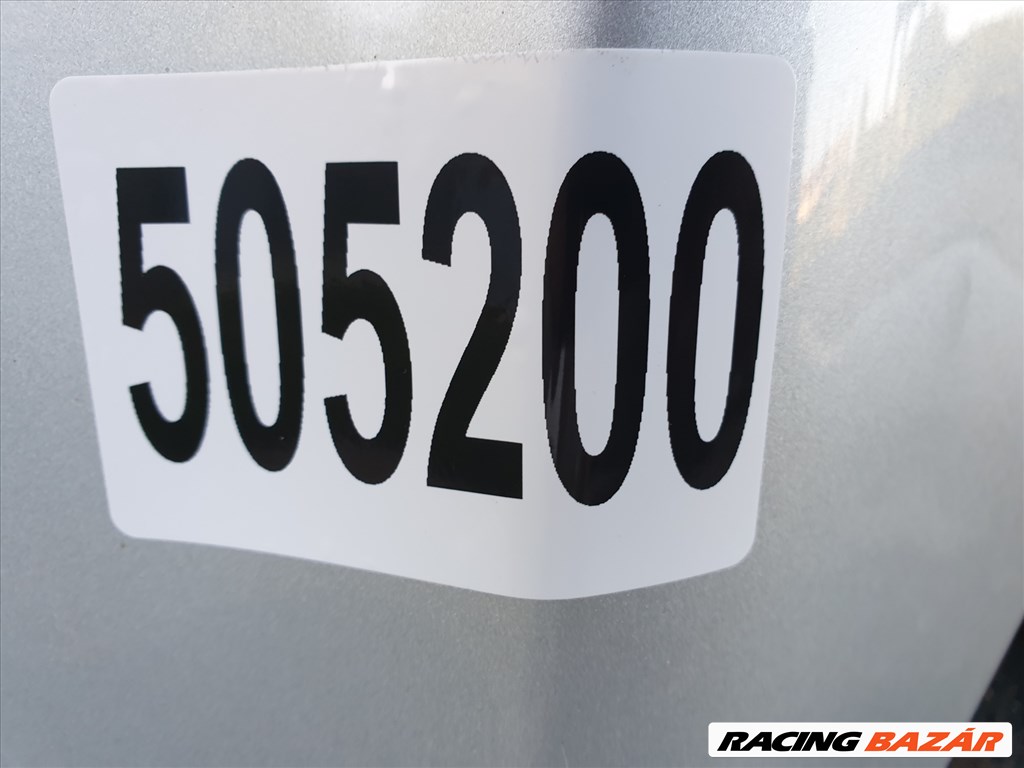 505200 Hyundai i30, 2010, Motorháztető 10. kép