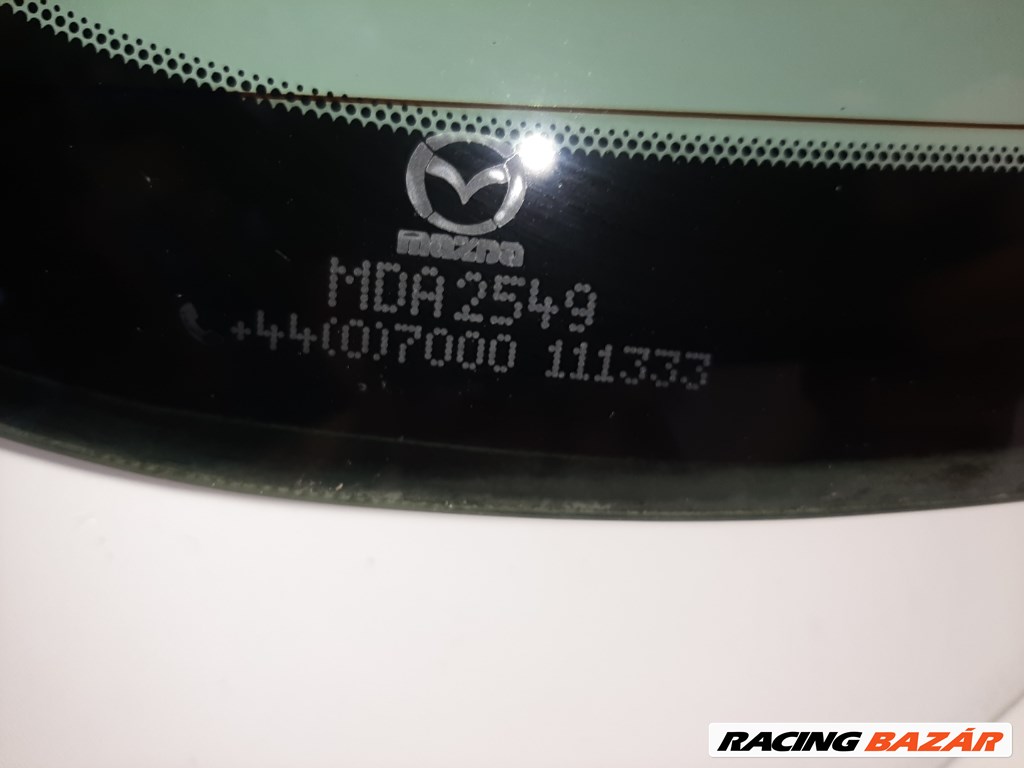 Mazda 3 5 ajtós hátsó szélvédõ 2. kép