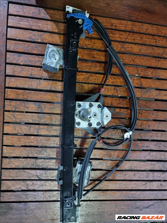 Volkswagen Polo Classic jobb első ablakemelő szerkezet manuális 6k483740 6k383740 1. kép