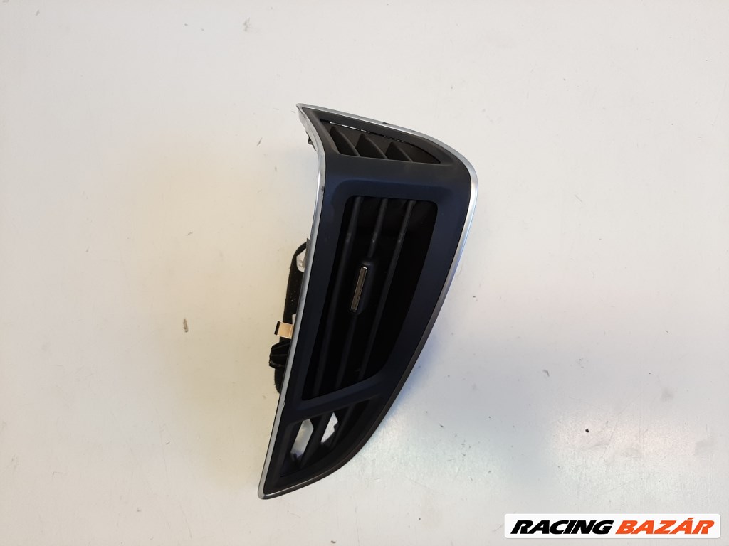 Ford Focus jobb elsõ külsõ mûszerfal szellõzõ BM51A018B08CH 1. kép