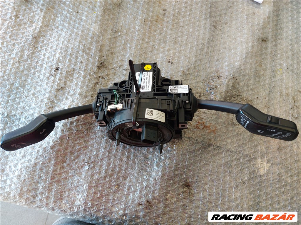 Skoda Octavia III bajuszkapcsoló, kormánykapcsoló  5q0953507aa 1. kép