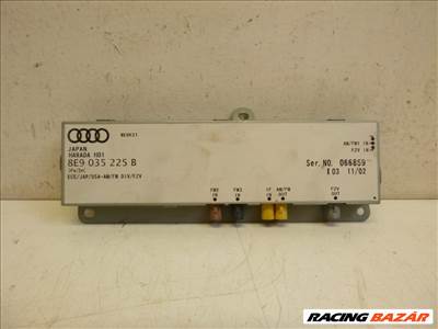 Audi A4 kombi (8E B6) antennaerősítő (antenna erősítő) 8E9035225B