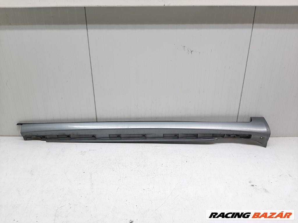 Audi A4 (8E B7) jobb küszöbspoiler 8E0853860 1. kép