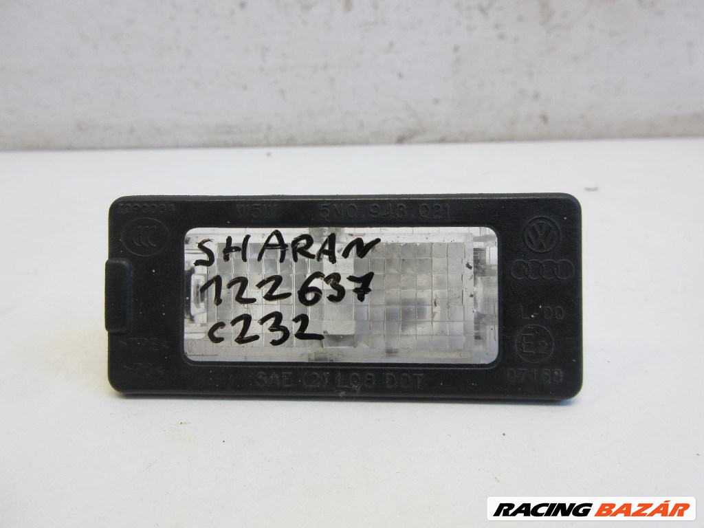 Volkswagen Sharan (7N) rendszám megvilágító 5N0943021 1. kép