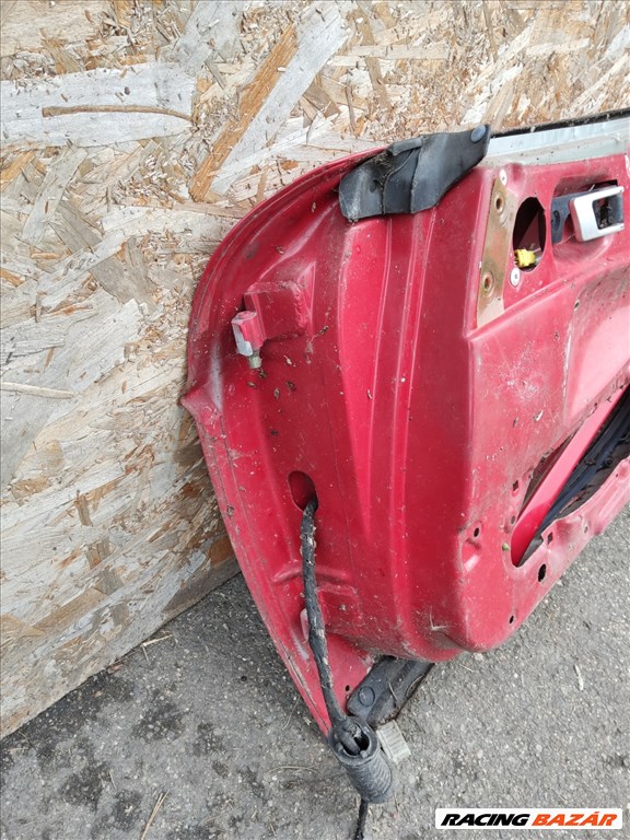 168710 Fiat Barchetta 1995-2004 piros színű jobb oldali ajtó, a képen látható sérüléssel 4. kép