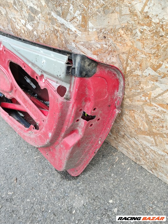 168710 Fiat Barchetta 1995-2004 piros színű jobb oldali ajtó, a képen látható sérüléssel 5. kép