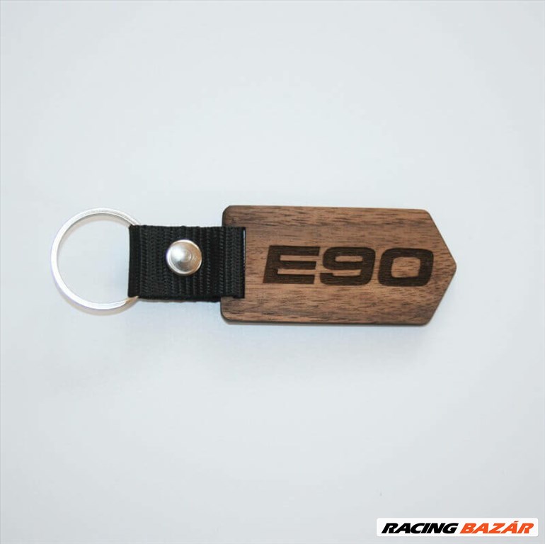Egyedi kulcstartó E90 felirattal 1. kép