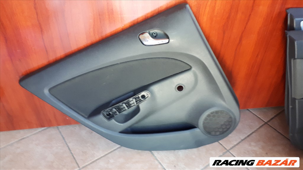Opel Corsa D  5 ajtós bal hátsó ajtókárpit  1. kép