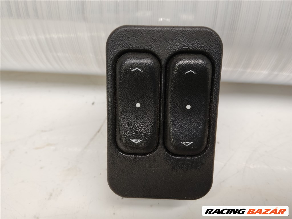 Opel Corsa C 2000-2009 Ablakemelő kapcsoló elektromos,Bal első 13363202,  24409205 13363202,24409205 2. kép