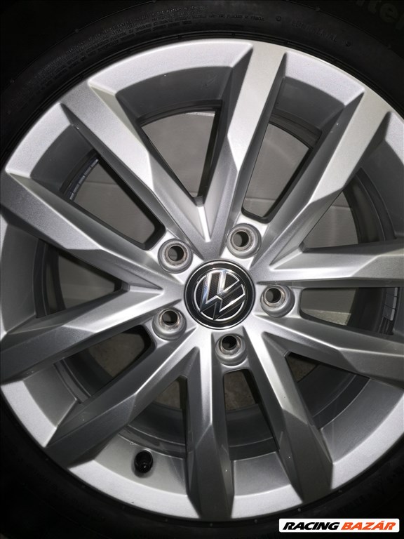 VW Sepang 16" használt (gyári felni) alufelni, rajta 215/60 újszerű Continental téli gumi 4. kép