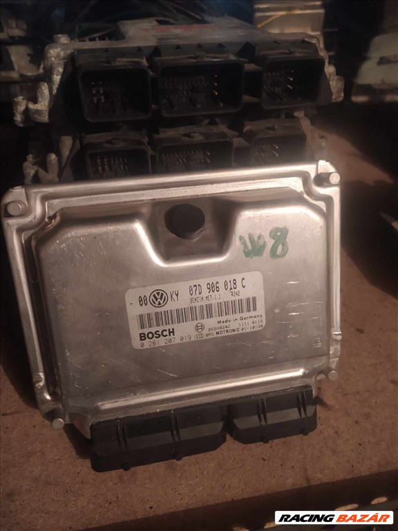 VW Passat W8 Motorvezérlő 4.0 benzines 07D906018C ECU 0261207019 1. kép