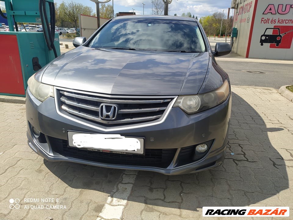 Honda Accord (8th gen) bontott alkatrészei 1. kép