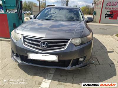 Honda Accord (8th gen) bontott alkatrészei