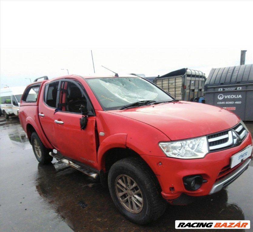 Mitsubishi L200 IV bontott alkatrészei 1. kép