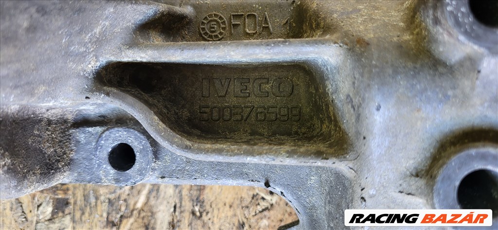 Iveco DAILY 00- 2.3 Váltótartó motortartó tartó bak konzol elem 3910 500376599 11. kép
