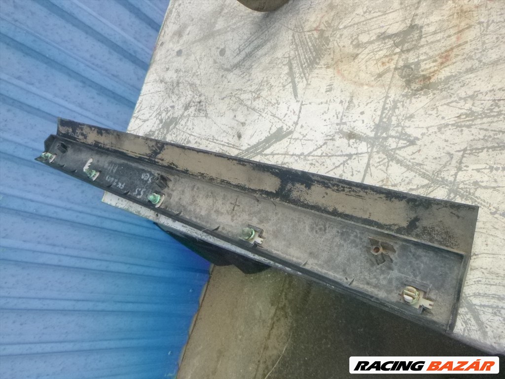 Volkswagen Passat B5 B5.5 ALSÓ ajtódíszléc  2. kép