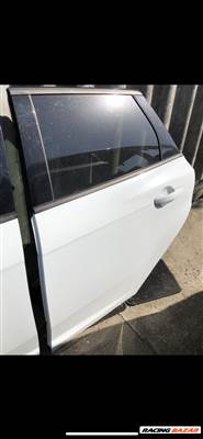 Ford Focus Mk3 2011-2017 Bal hátsó ajtó fehér kombi