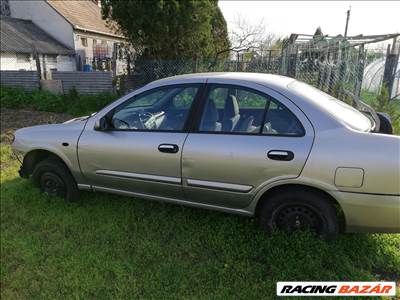 Nissan Almera sérült bal első ajtó üresen N16 Almera 2006