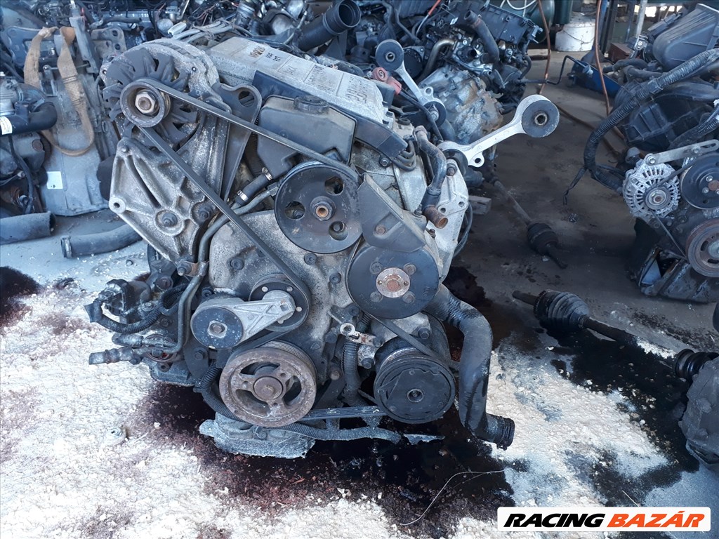 Buick Regal 28LV6 Motor 3. kép