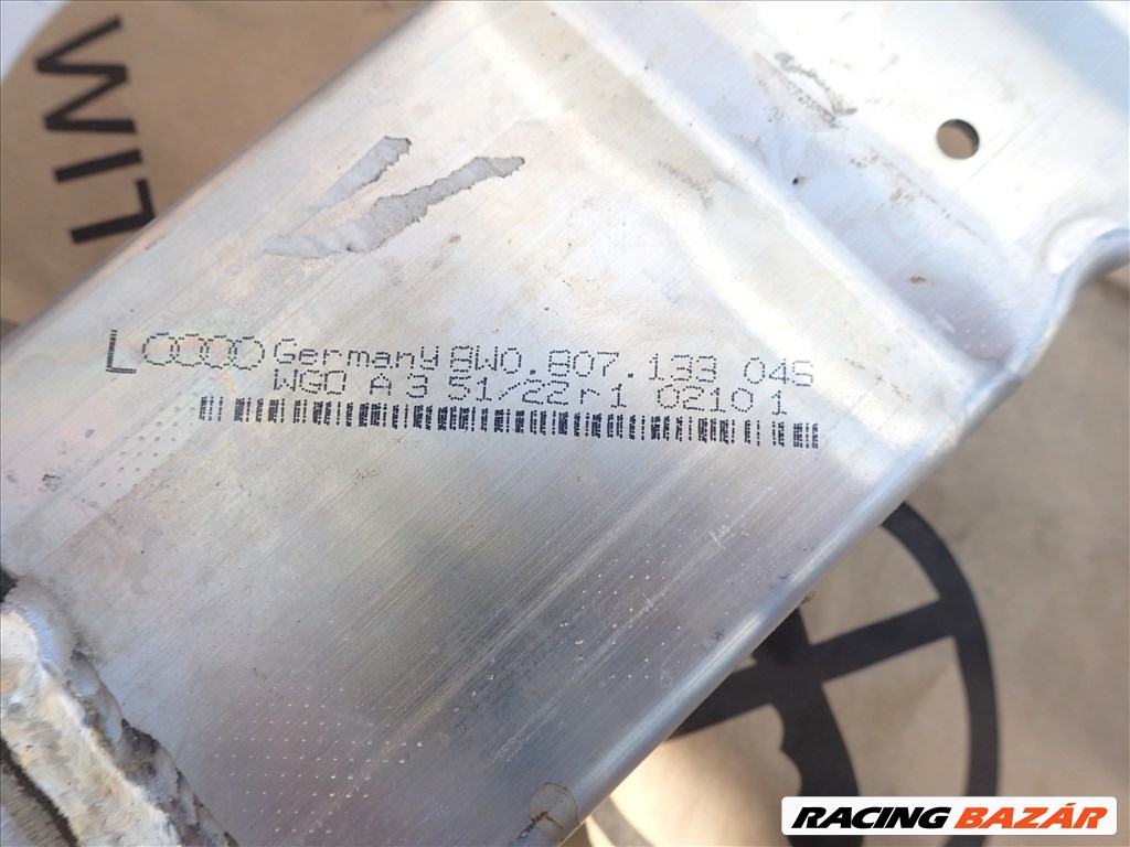 Audi A4 (B9 - 8W) lökhárító tartó 8w0807133 3. kép