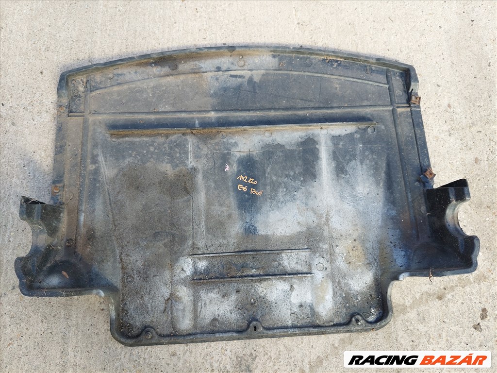 BMW E46 316 318 320 benzines motor alatti alsó burkolat páncél haslemez haspáncél (142120) 51718268344 3. kép