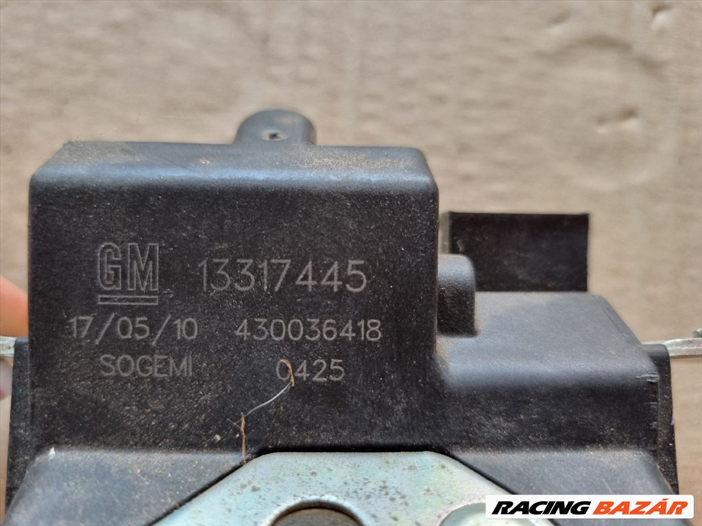 Opel Meriva B Csomagtérajtó Zárszerkezet 13317445 3. kép