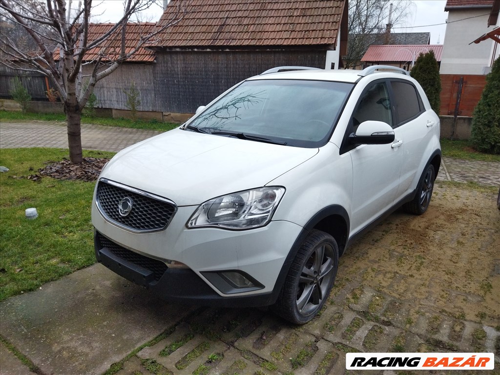 SsangYong Korando 2.0 xDI dízel 4x4 bontott alkatrészei 1. kép