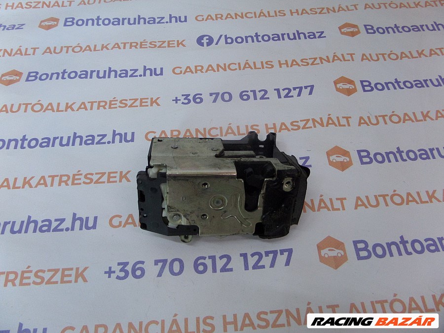 Ford Fiesta MK6 Eladó bontott 5 ajtós jobb első ajtózár 1. kép