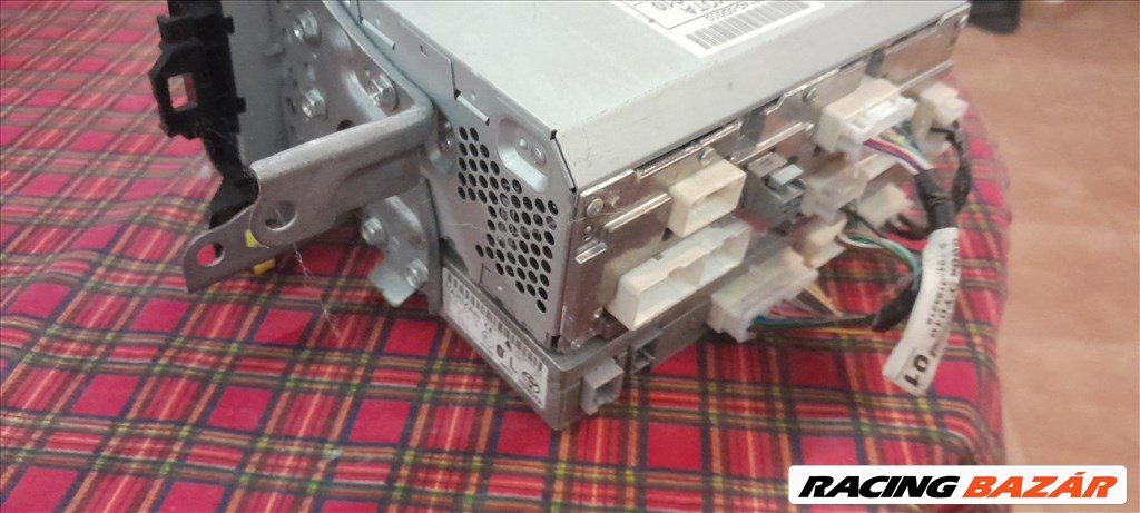 Toyota Yaris (XP130/XP150) navigációs fejegység  2. kép