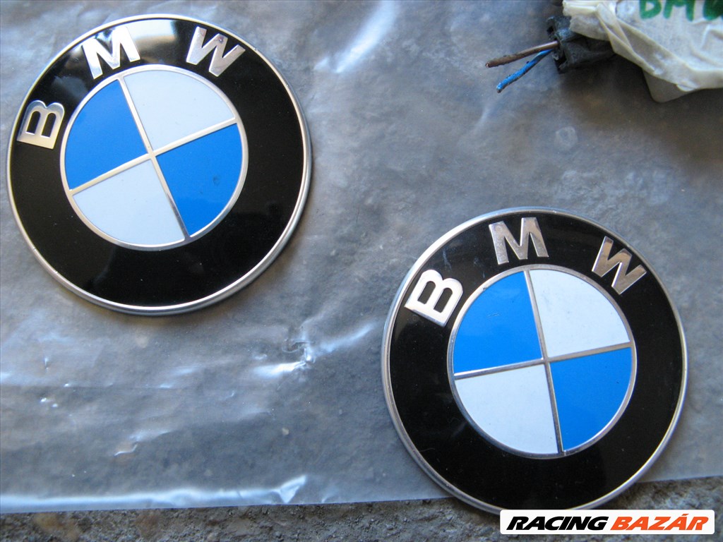 BMW 5-ös sorozat F10/F11 embléma 1. kép