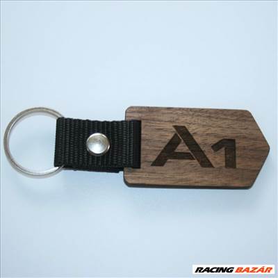 Egyedi kulcstartó Audi A1 felirattal