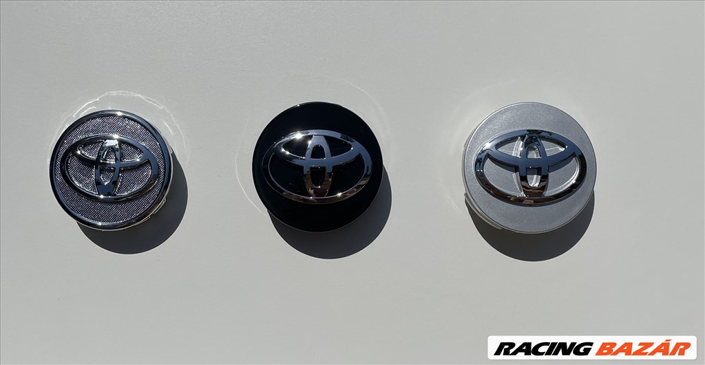 Új Toyota felni alufelni kupak közép felniközép felnikupak embléma jel 1. kép
