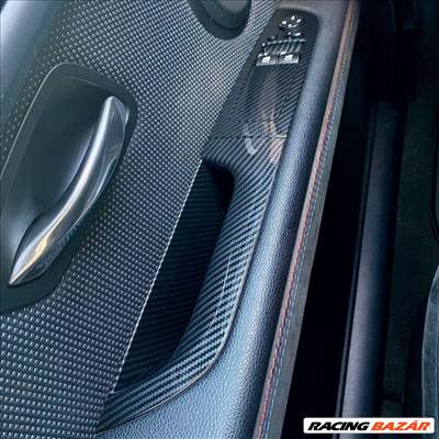 BMW E92 vezető (bal) oldali ajtóbehúzó, kapaszkodó + kapcsolókonzol Carbon mintás
