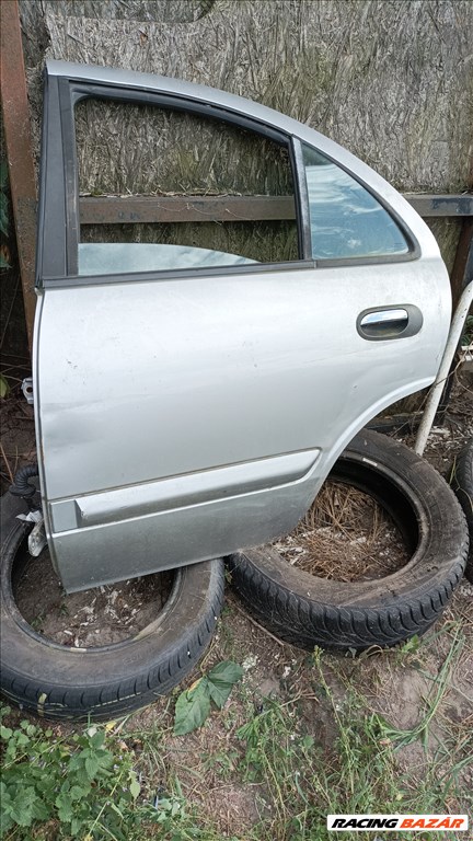 Nissan Almera bal hátsó ajtó sérült+üres N16 Almera 2. kép