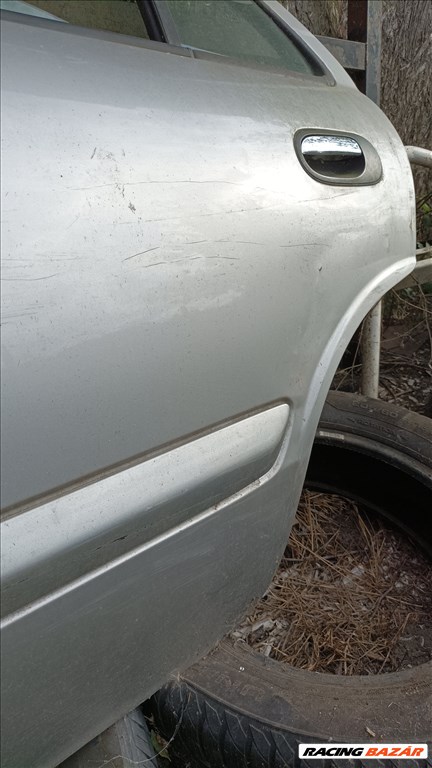 Nissan Almera bal hátsó ajtó sérült+üres N16 Almera 4. kép