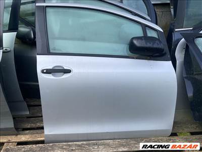Toyota Yaris (XP90) Yaris 2 oldal ajtó 