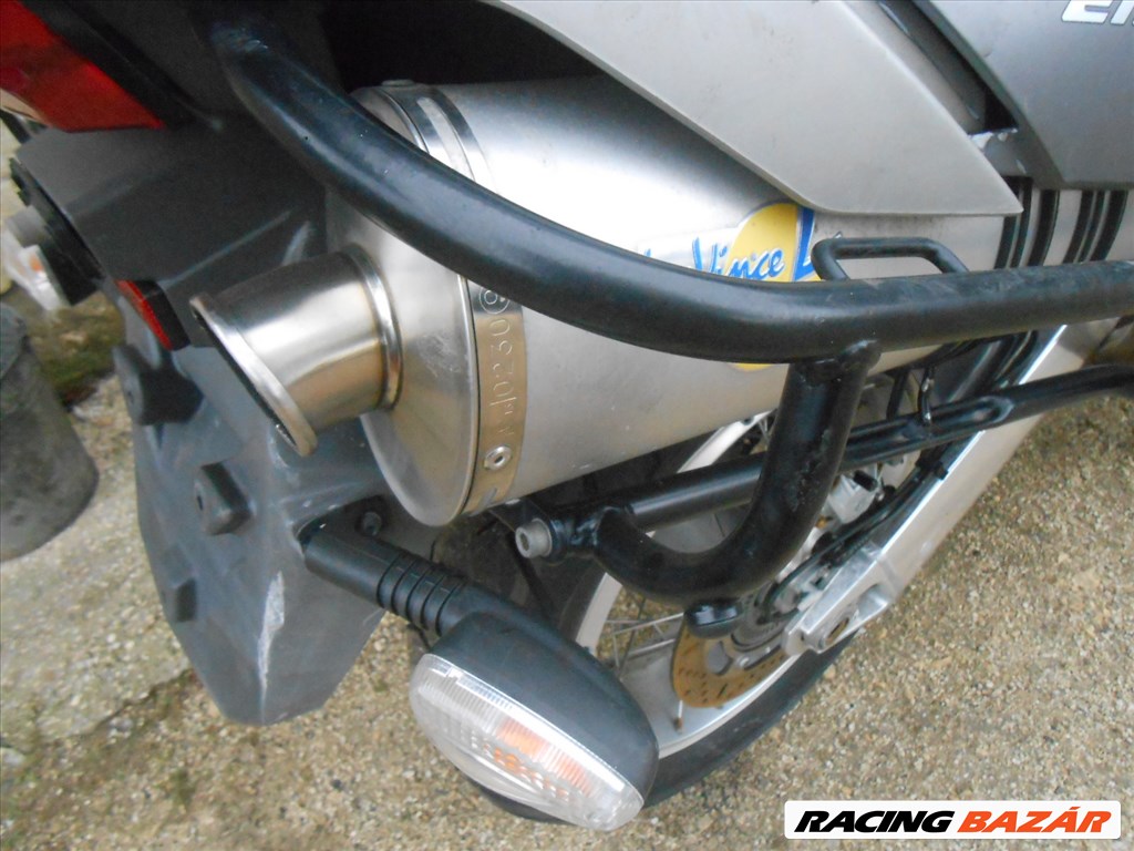 APRILIA ETV 1000 CAPONORD,ABS,2006-OS,OSZTRÁK,ENYHÉN SÉRŰLTEN BONTÓDIK TAPOLCÁN 89. kép