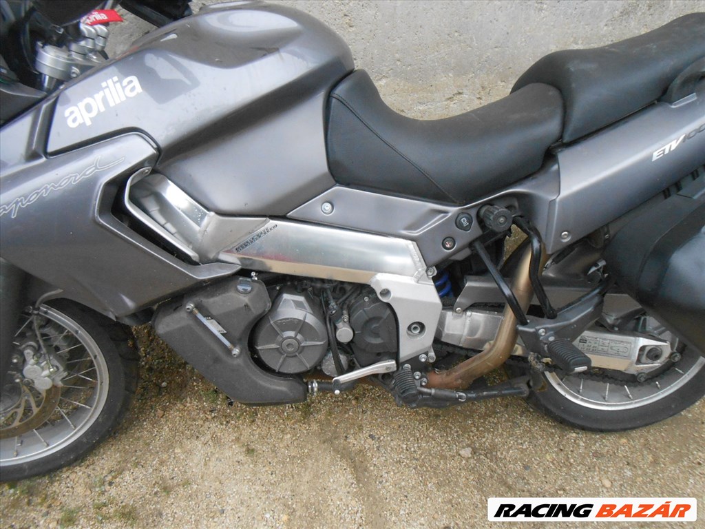 APRILIA ETV 1000 CAPONORD,ABS,2006-OS,OSZTRÁK,ENYHÉN SÉRŰLTEN BONTÓDIK TAPOLCÁN 93. kép