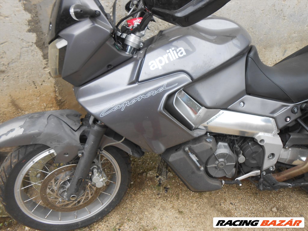 APRILIA ETV 1000 CAPONORD,ABS,2006-OS,OSZTRÁK,ENYHÉN SÉRŰLTEN BONTÓDIK TAPOLCÁN 94. kép